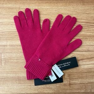 Banana Republic Chasmere Pink Gloves - NWT